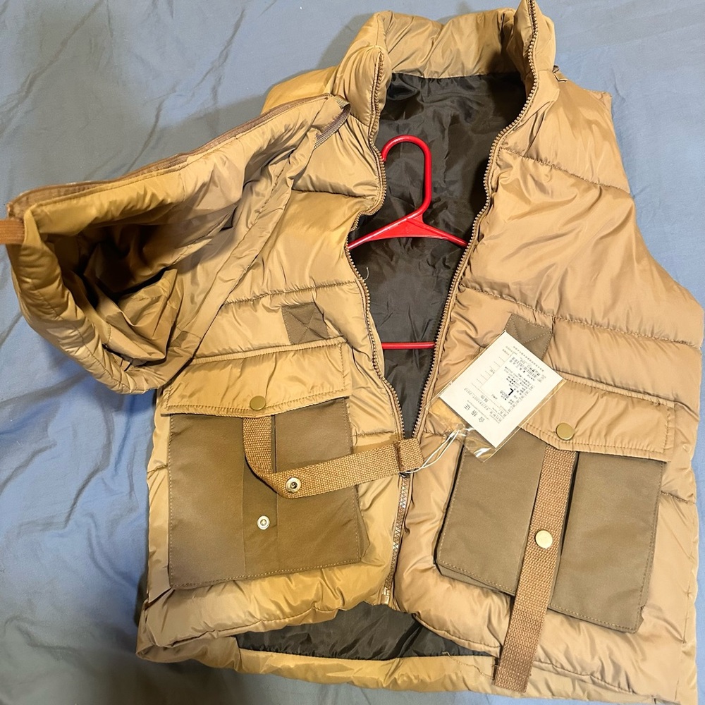 Jackets - Picture 2 of 3